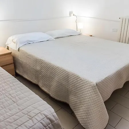 Apartment N240 - Numana, Deliziosa Taverna Quadrilocale Con Giardino *