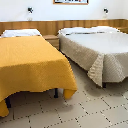Apartment N240 - Numana, Deliziosa Taverna Quadrilocale Con Giardino