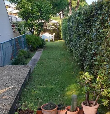 N240 - Numana, Deliziosa Taverna Quadrilocale Con Giardino Apartment *